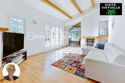 Maison - 141 m² - 6 pièces