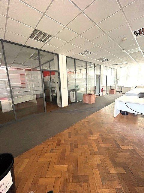 Bureau - 214 m²