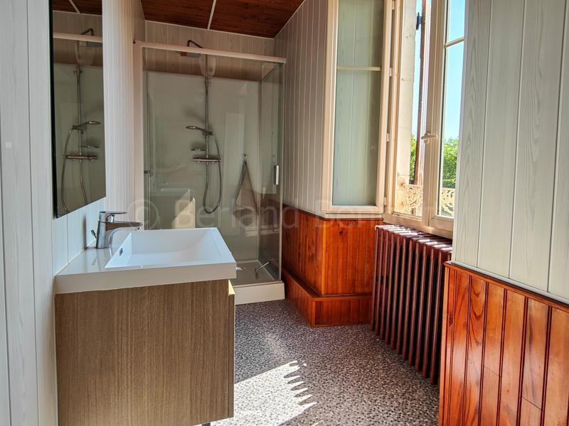 Maison en pierre - 194 m² - 10 pièces