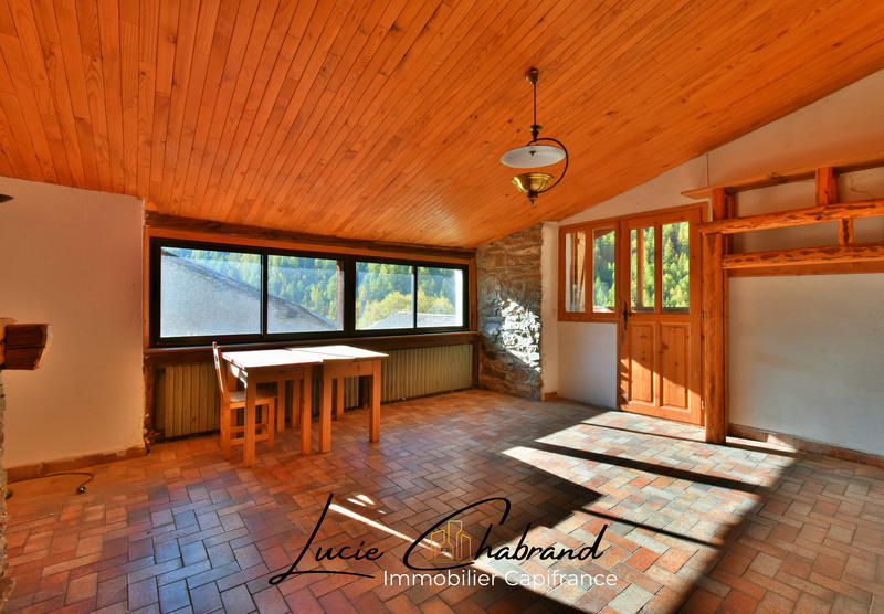 Maison - 194 m² - 10 pièces