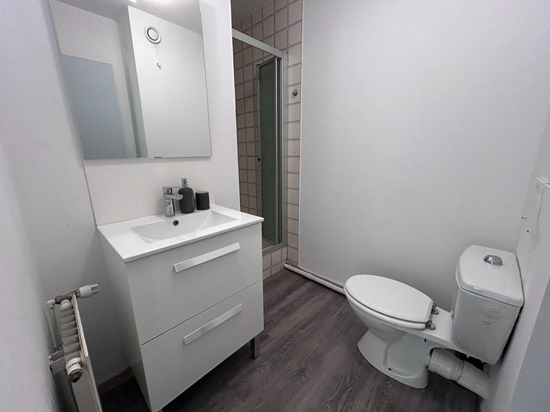 Appartement - 85 m² - 5 pièces