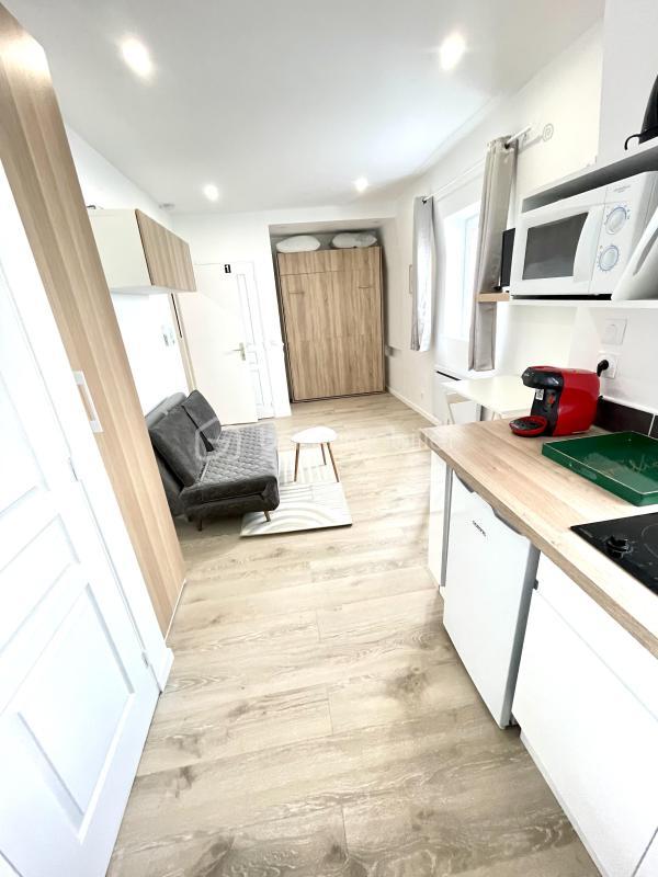 Studio - 50 m² - 2 pièces