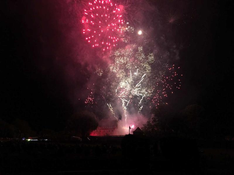 Feu d'artifice à Pompadour