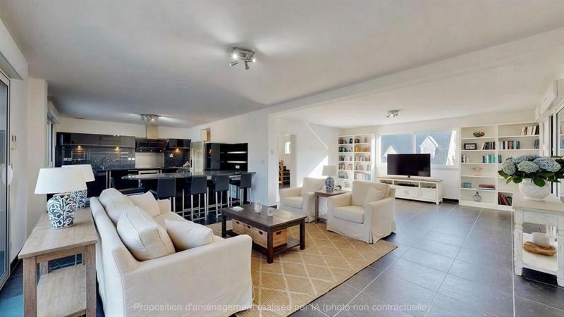 Maison - 210 m² - 5 pièces