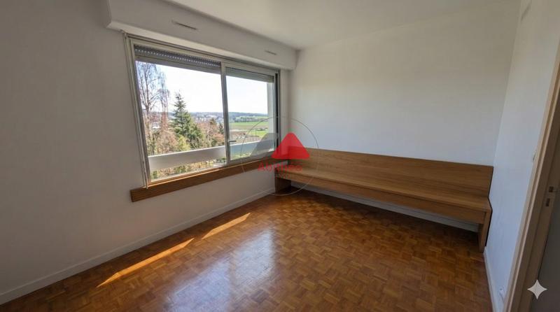 Appartement - 125 m² - 6 pièces