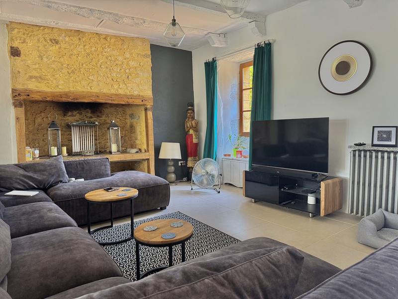 Maison traditionnelle - 174 m² - 7 pièces