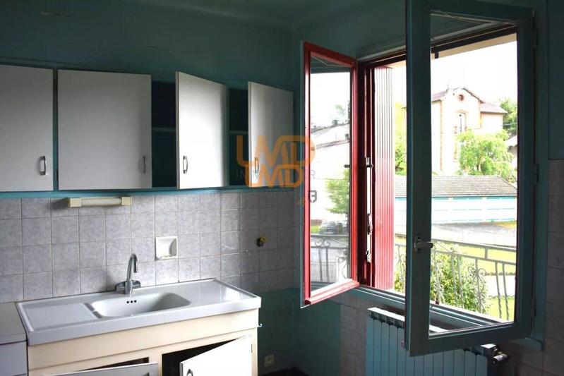 Maison - 106 m² - 9 pièces