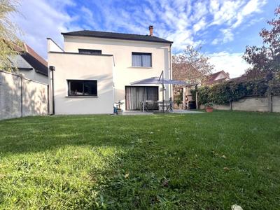 Maison - 155 m² - 7 pièces