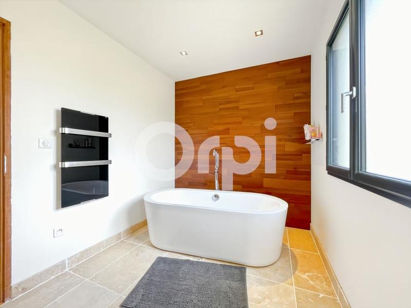 Maison - 162 m² - 5 pièces