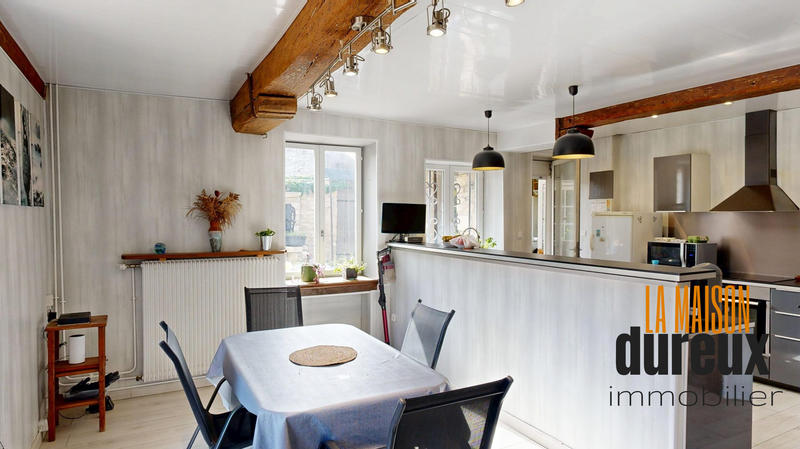 Maison ancienne - 223 m² - 6 pièces