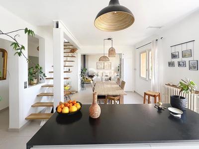 Maison - 135 m² - 6 pièces