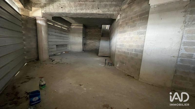 Local commercial - 968 m²