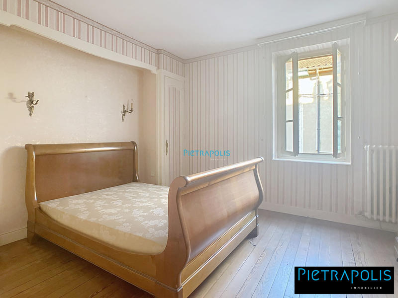 Maison - 177 m² - 6 pièces