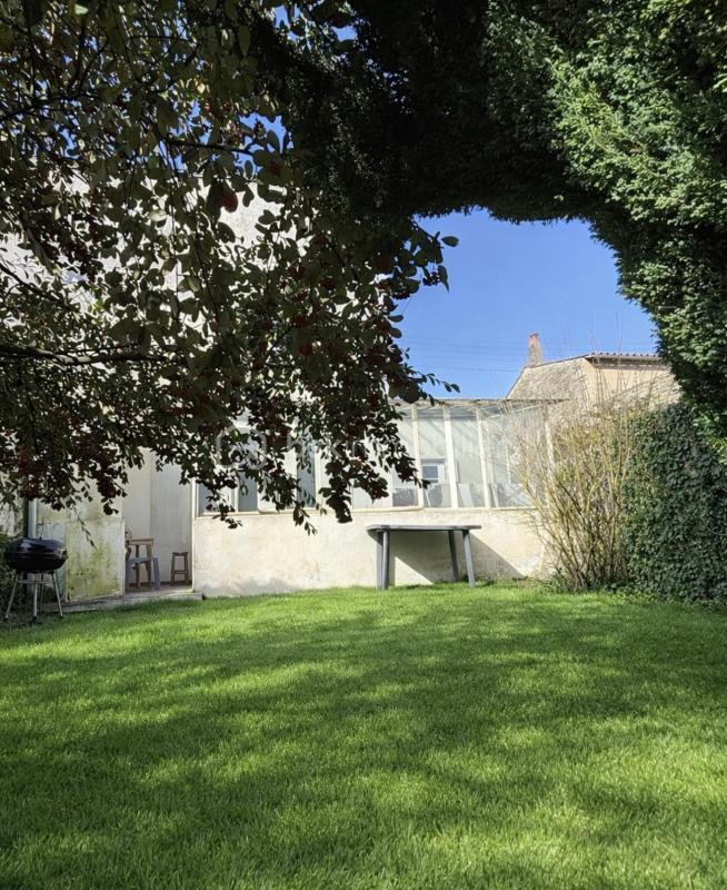 Maison de bourg - 92 m² - 4 pièces