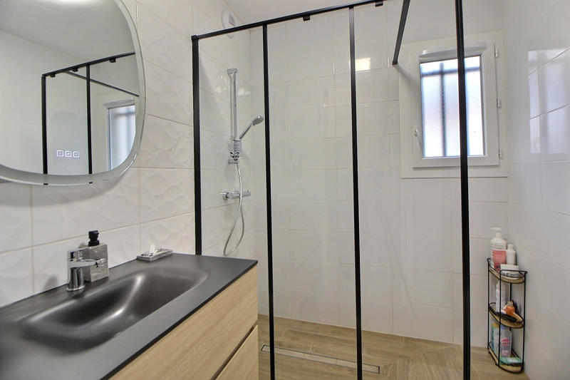 Appartement - 81 m² - 4 pièces