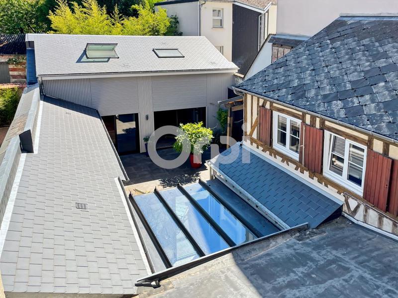 Propriété - 276 m² - 10 pièces