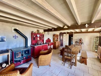 Maison - 215 m² - 7 pièces