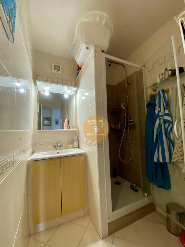 Appartement - 83 m² - 5 pièces