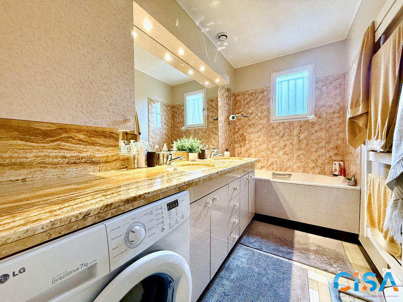 Maison - 130 m² - 7 pièces