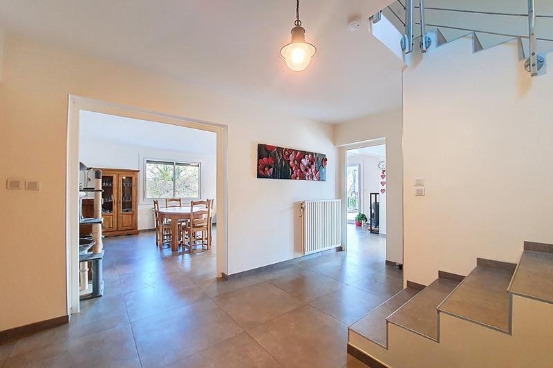 Maison - 220 m² - 7 pièces