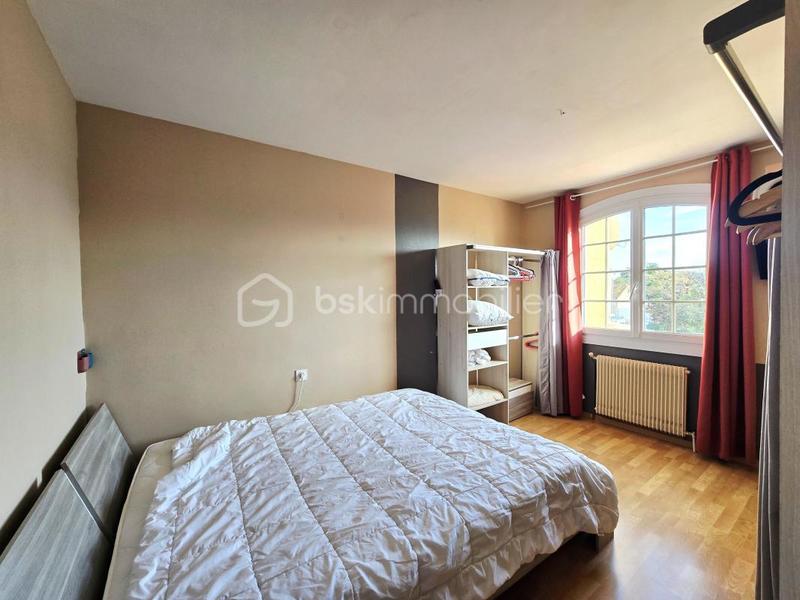 Maison - 94 m² - 5 pièces