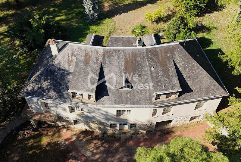 Maison - 250 m² - 8 pièces