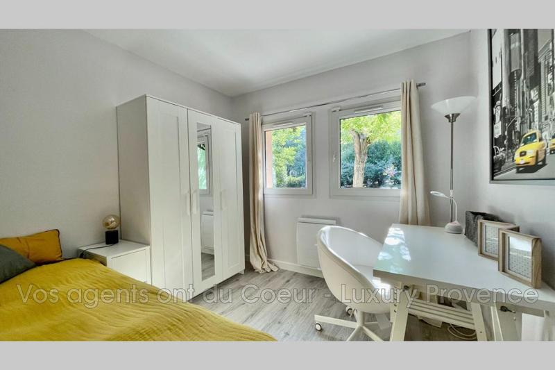 Maison - 215 m² - 6 pièces