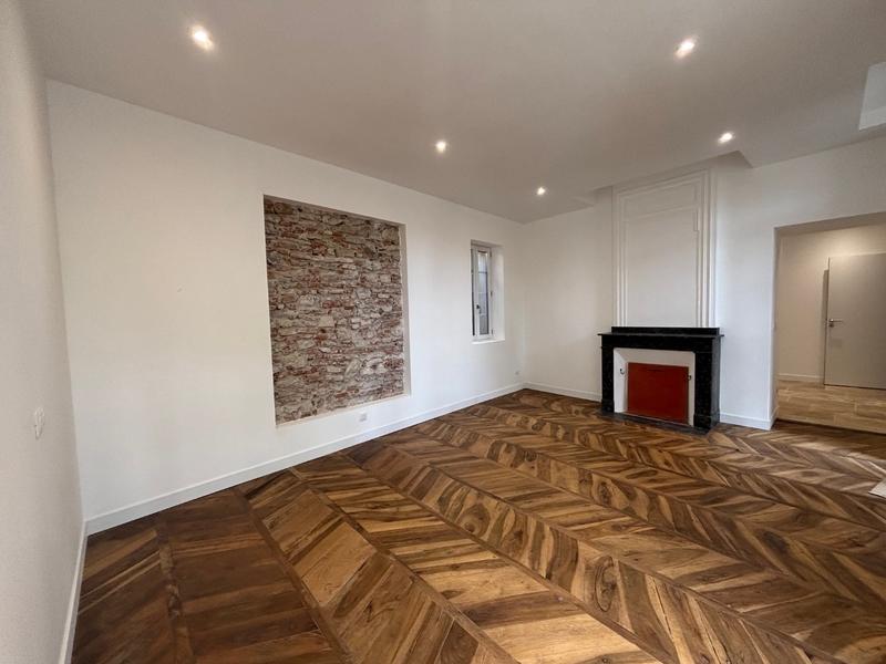 Appartement ancien - 64 m² - 3 pièces