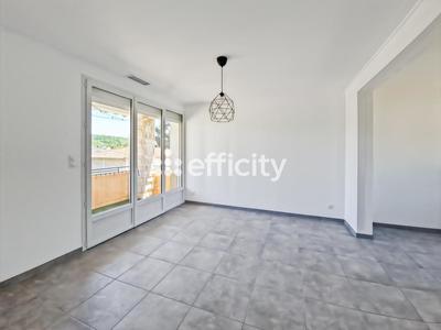 Maison - 120 m² - 7 pièces