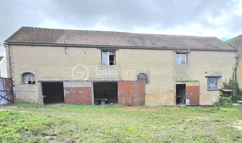 Grange - 250 m² - 1 pièce