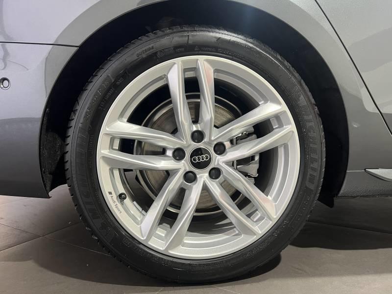 Audi A4 35 Tfsi 150 s tronic 7 Competition