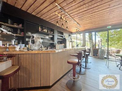 Local commercial - 180 m²