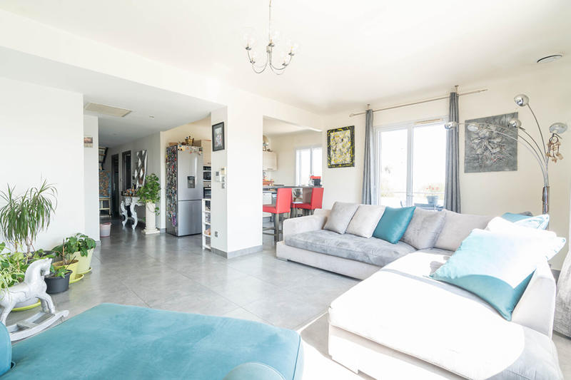 Maison - 154 m² - 8 pièces