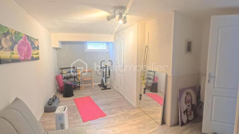 Maison traditionnelle - 165 m² - 5 pièces