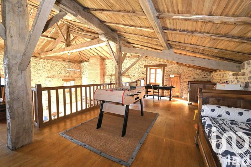 Maison - 348 m² - 8 pièces