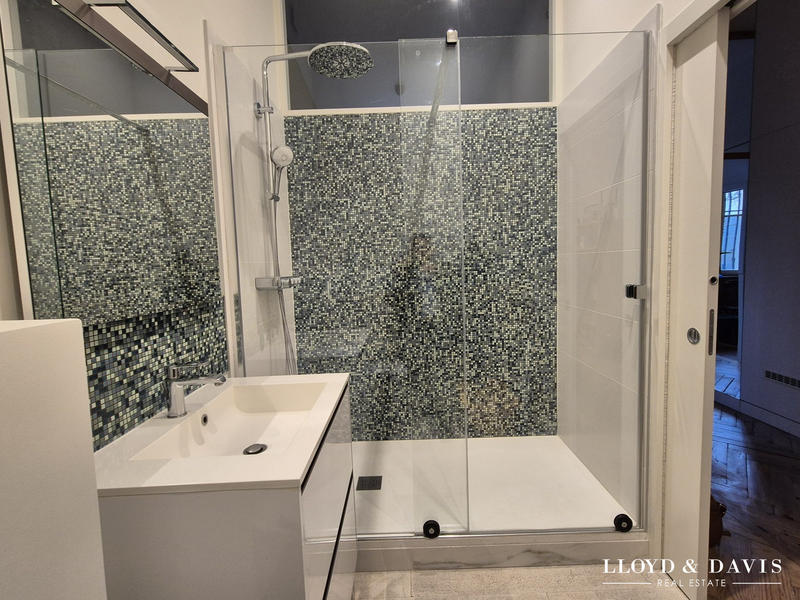 Appartement - 77 m² - 4 pièces