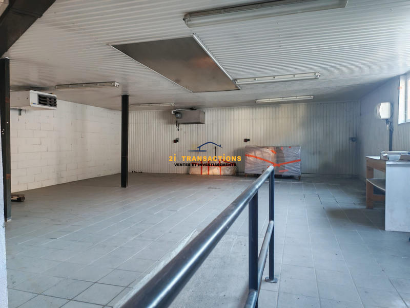 Local d'activités - 250 m²