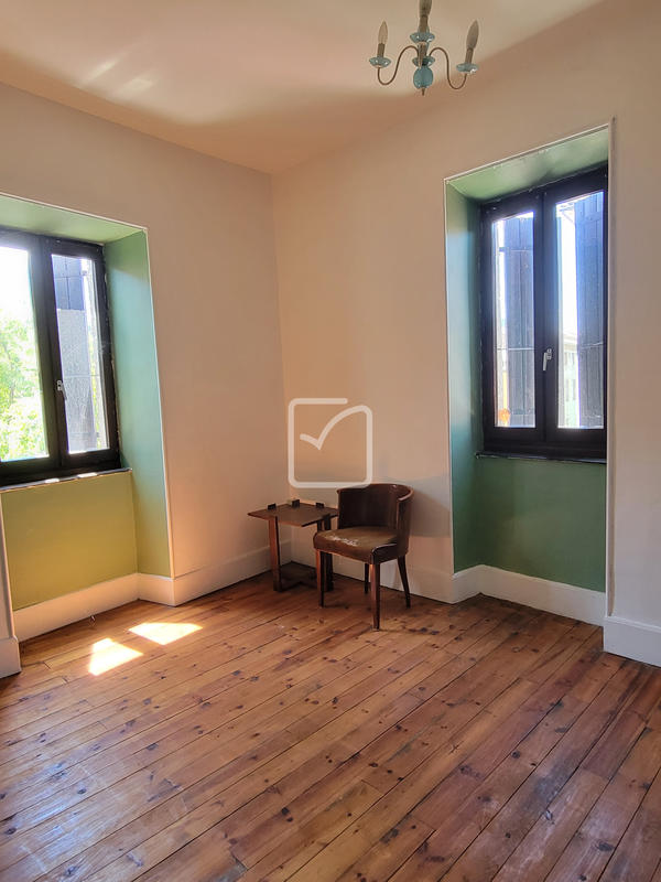 Maison de village - 100 m² - 5 pièces