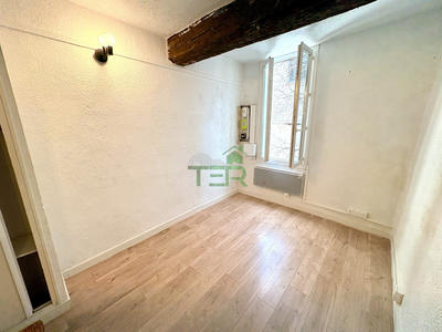 Appartement - 18 m² - 1 pièce