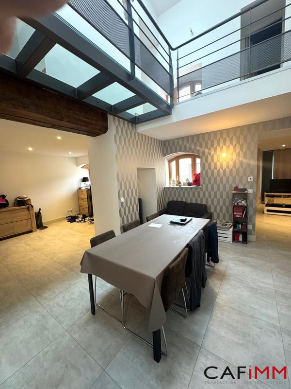 Maison - 140 m² - 6 pièces