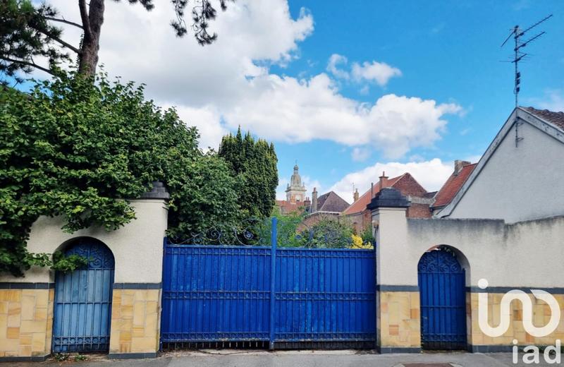 Maison - 294 m² - 9 pièces