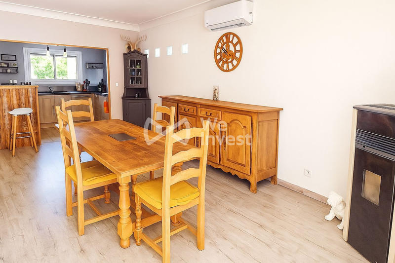 Maison traditionnelle - 147 m² - 8 pièces