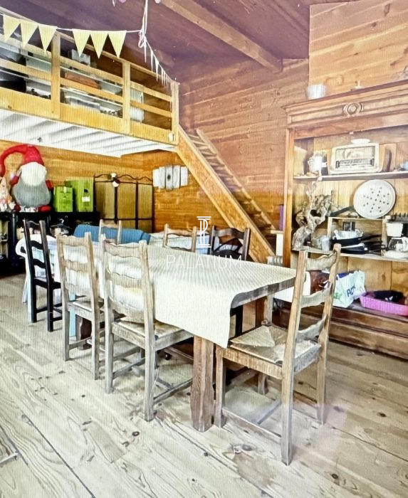 Local d'activités - 316 m²