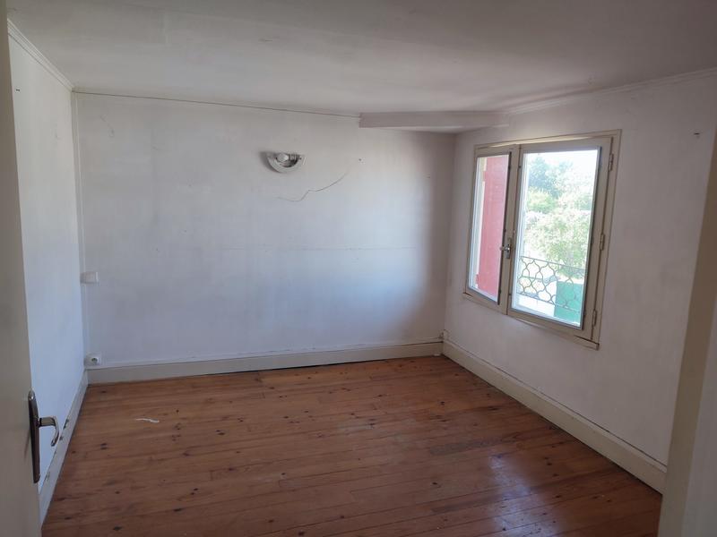 Maison - 217 m² - 9 pièces