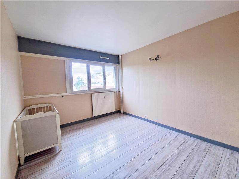 Appartement - 93 m² - 5 pièces