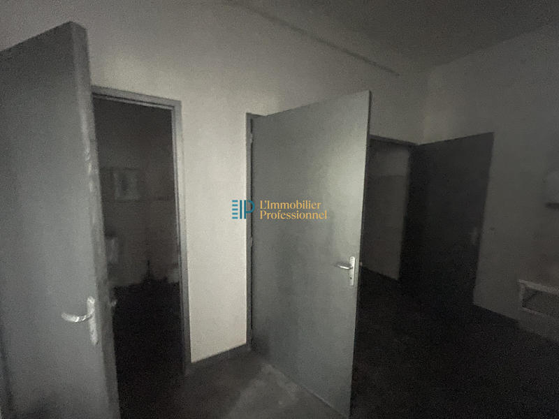 Local commercial - 1 120 m²