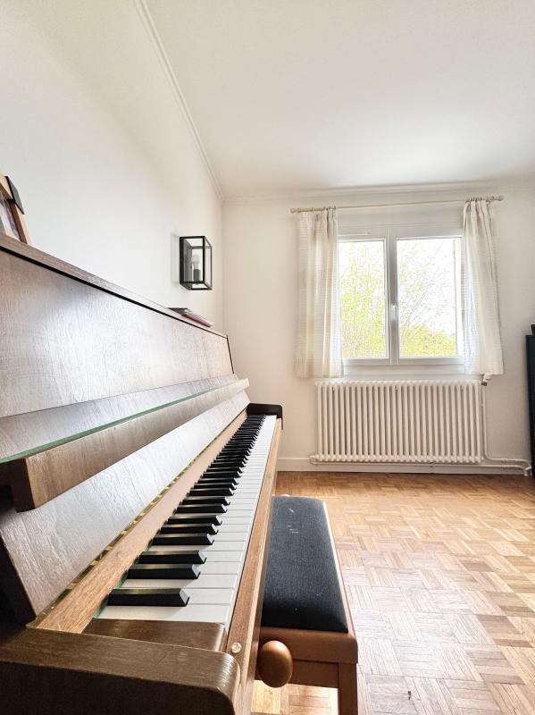 Maison - 186 m² - 8 pièces