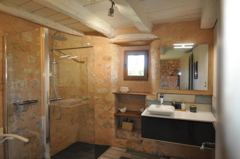 Demeure - 458 m² - 17 pièces