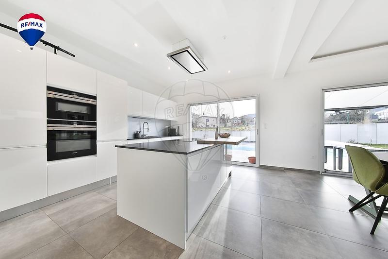 Maison - 160 m² - 6 pièces