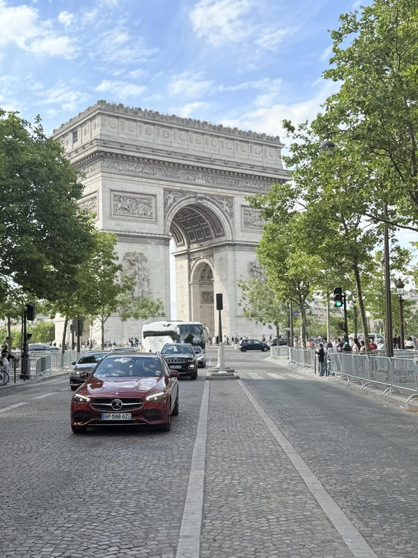 Fonds de commerce - Magasins - 65 m²